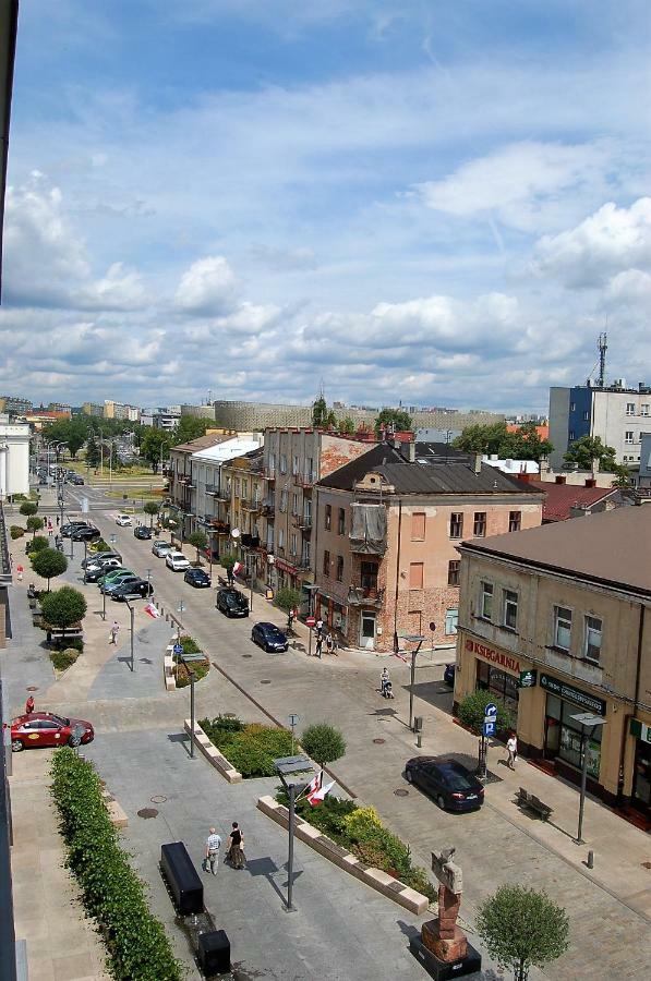 Family & Business Sauna Apartments Rynek Centrum Downtown - 2 Bedroom With Private Sauna, Balcony, Parking Kielce Luaran gambar